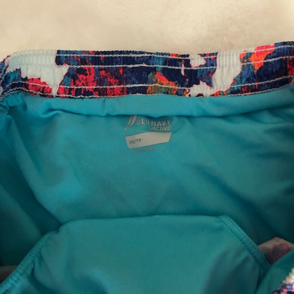 Colorful gym shorts - Picture 5 of 6